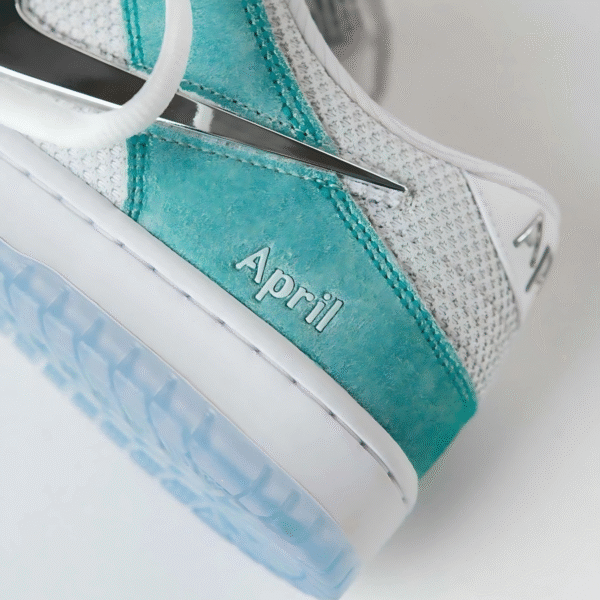 Nike SB Dunk Low “April Skateboards” - Image 4