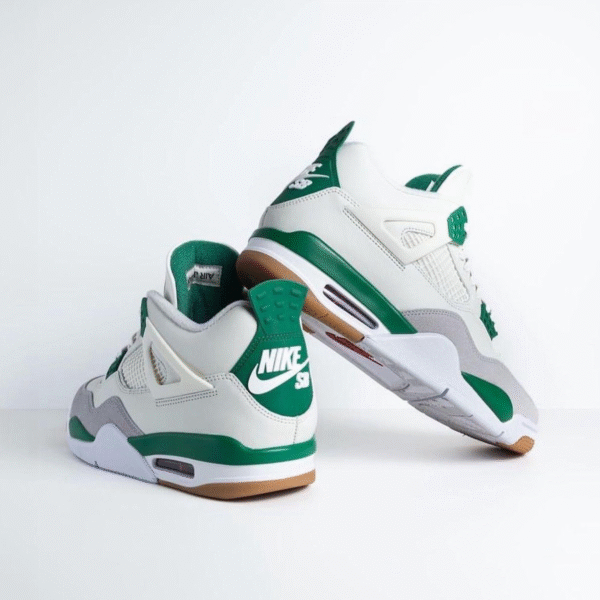 Nike SB x Air Jordan 4 Retro “Pine Green” - Image 3