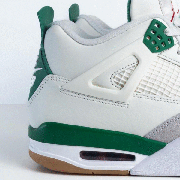 Nike SB x Air Jordan 4 Retro “Pine Green” - Image 4