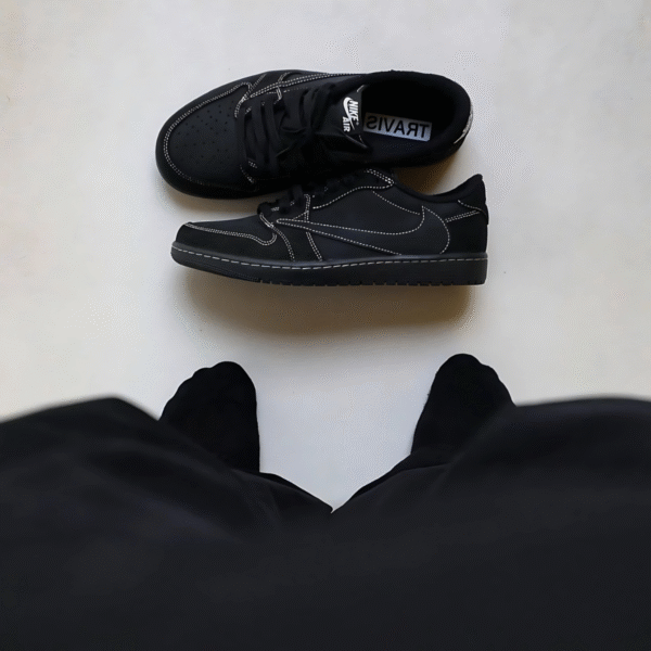 Travis Scott x Air Jordan 1 Low OG “Phantom Black” - Image 4